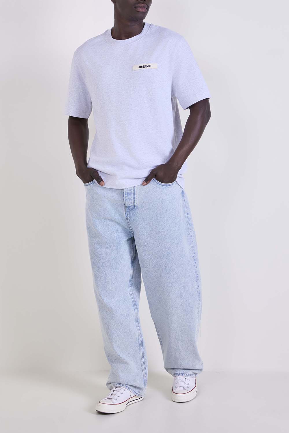 חולצת טי בגזרה משוחררת